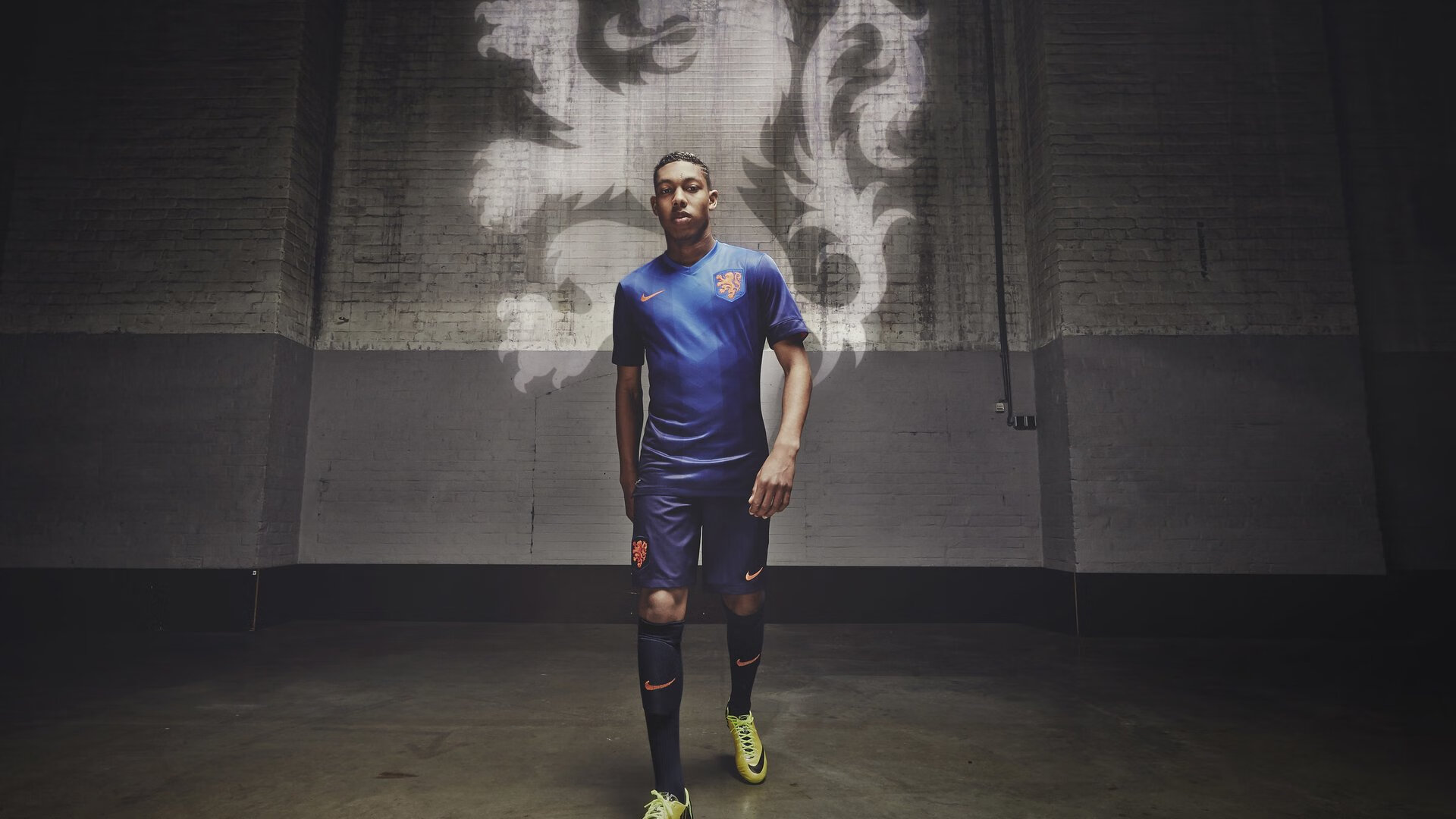 kaiyun官方网站-C罗首战评分垫底引争议，球迷：时间真赢不了，c罗比赛胜率